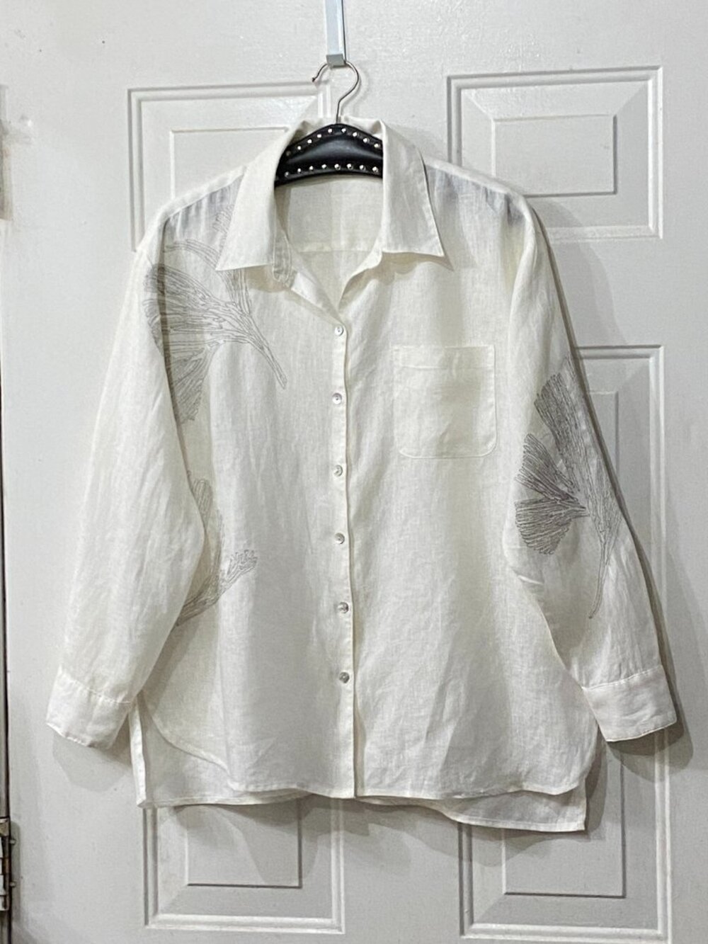 NEW Magaschoni Linen Sz M White Blouse Shirt Long Sleeve Silver Embroidery
